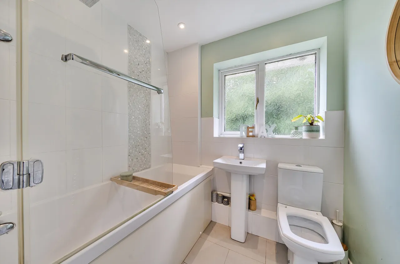 Armada Close, Rownhams, SO16, photo 7
