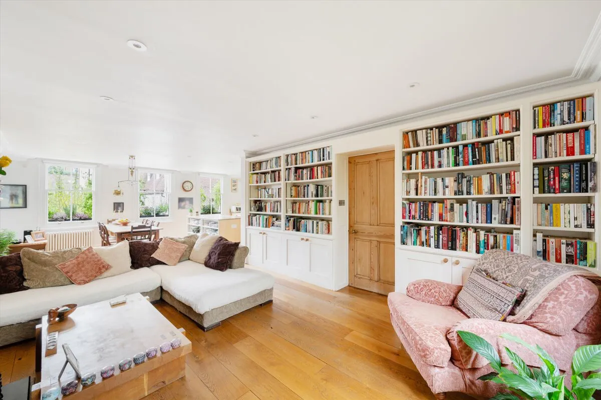 Perrins Lane, London, NW3, photo 4