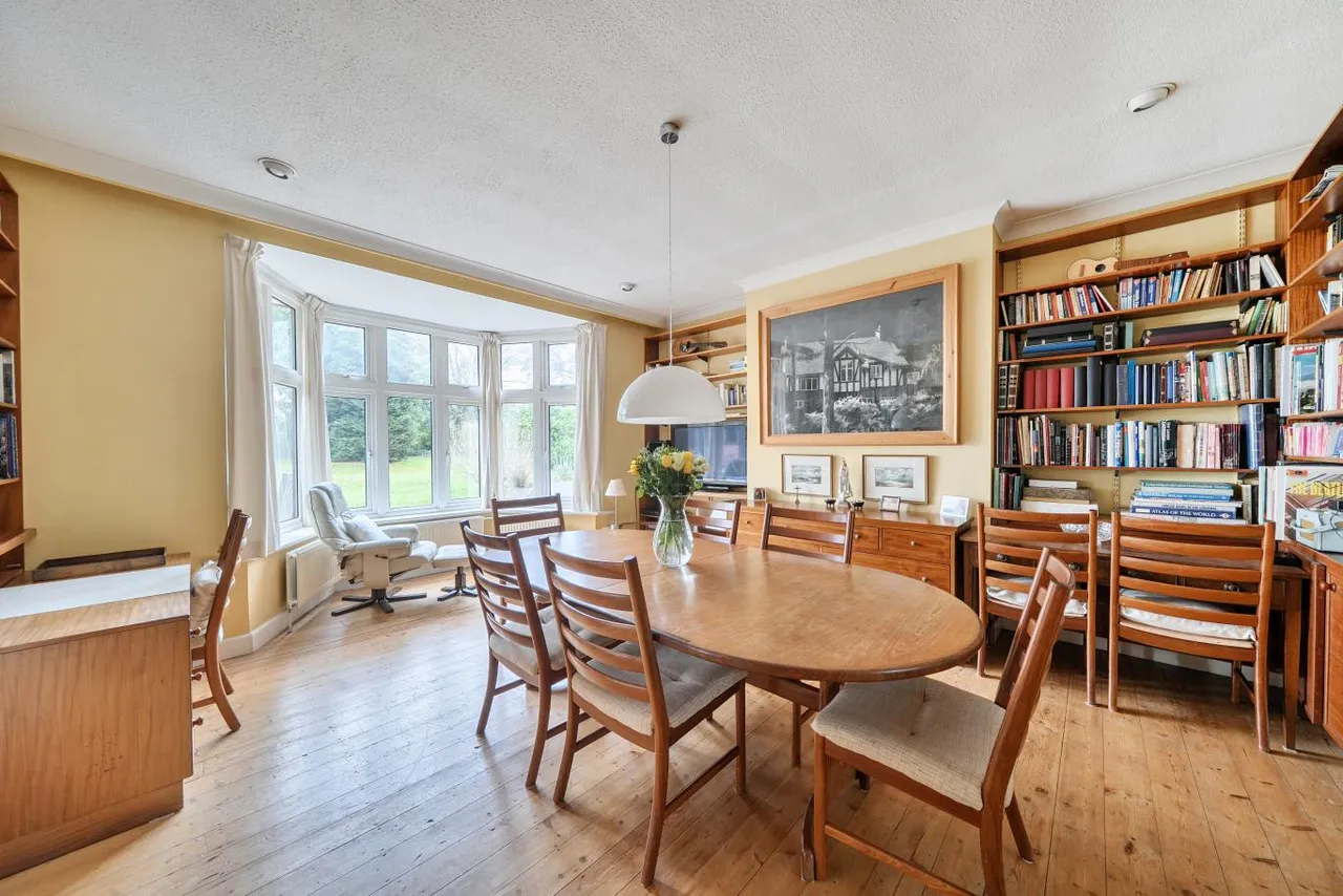 Leven Avenue, BH4, photo 8