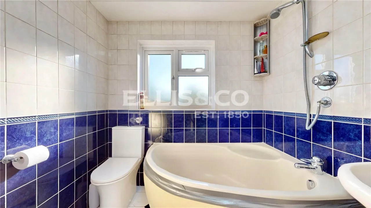St. James Gardens, Wembley, HA0, photo 7