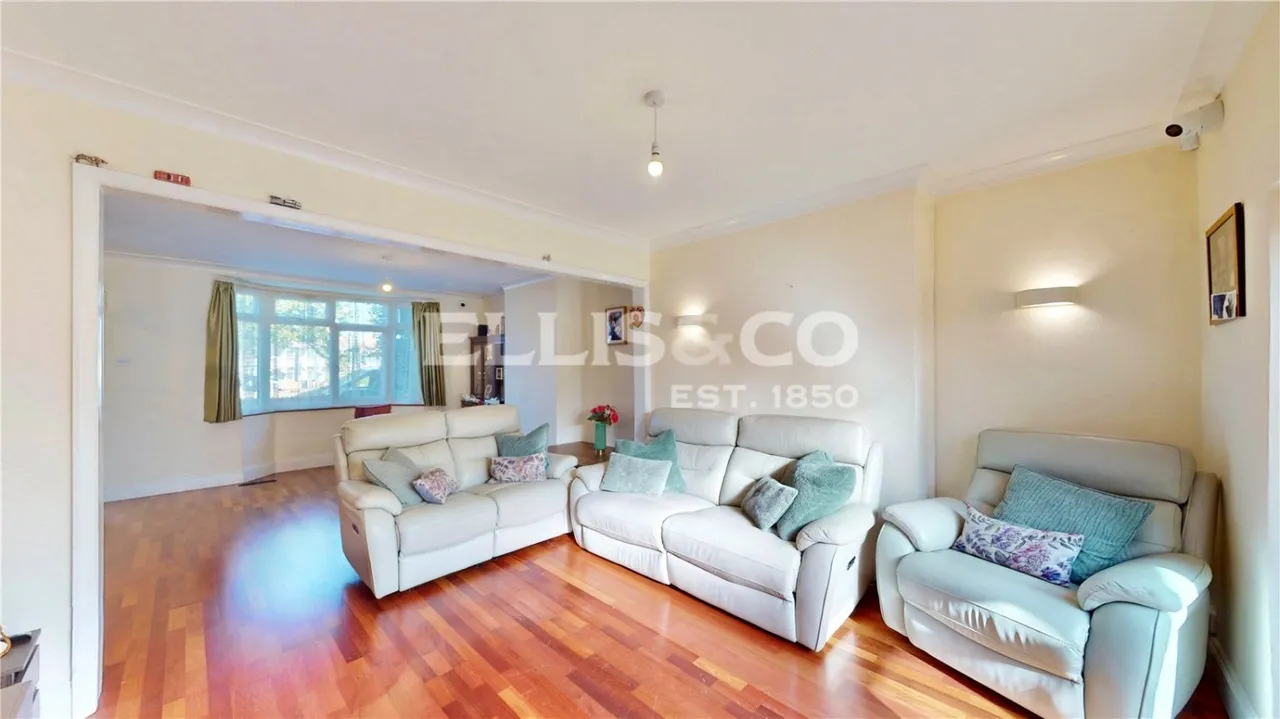 St. James Gardens, Wembley, HA0, photo 5