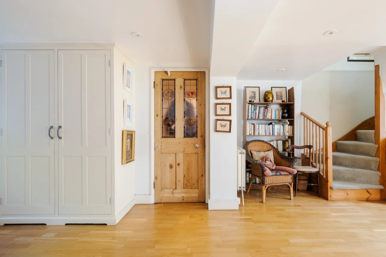 Canonbury Square, London, N1, photo 10