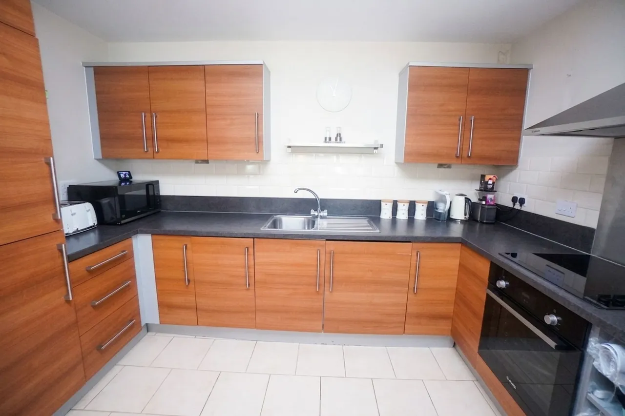Freer Crescent, Aspen Court, HP13, photo 4