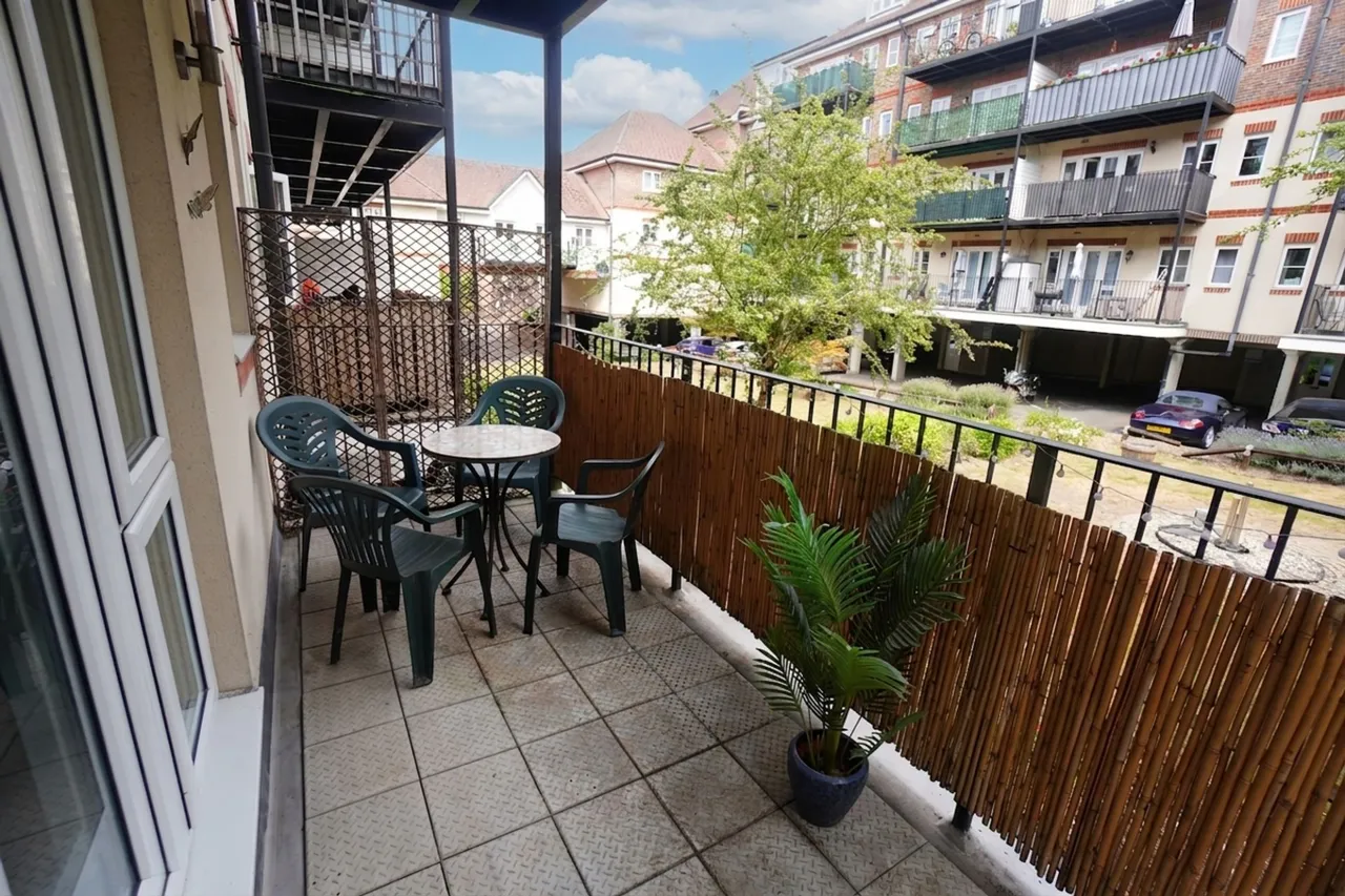 Freer Crescent, Aspen Court, HP13, photo 11