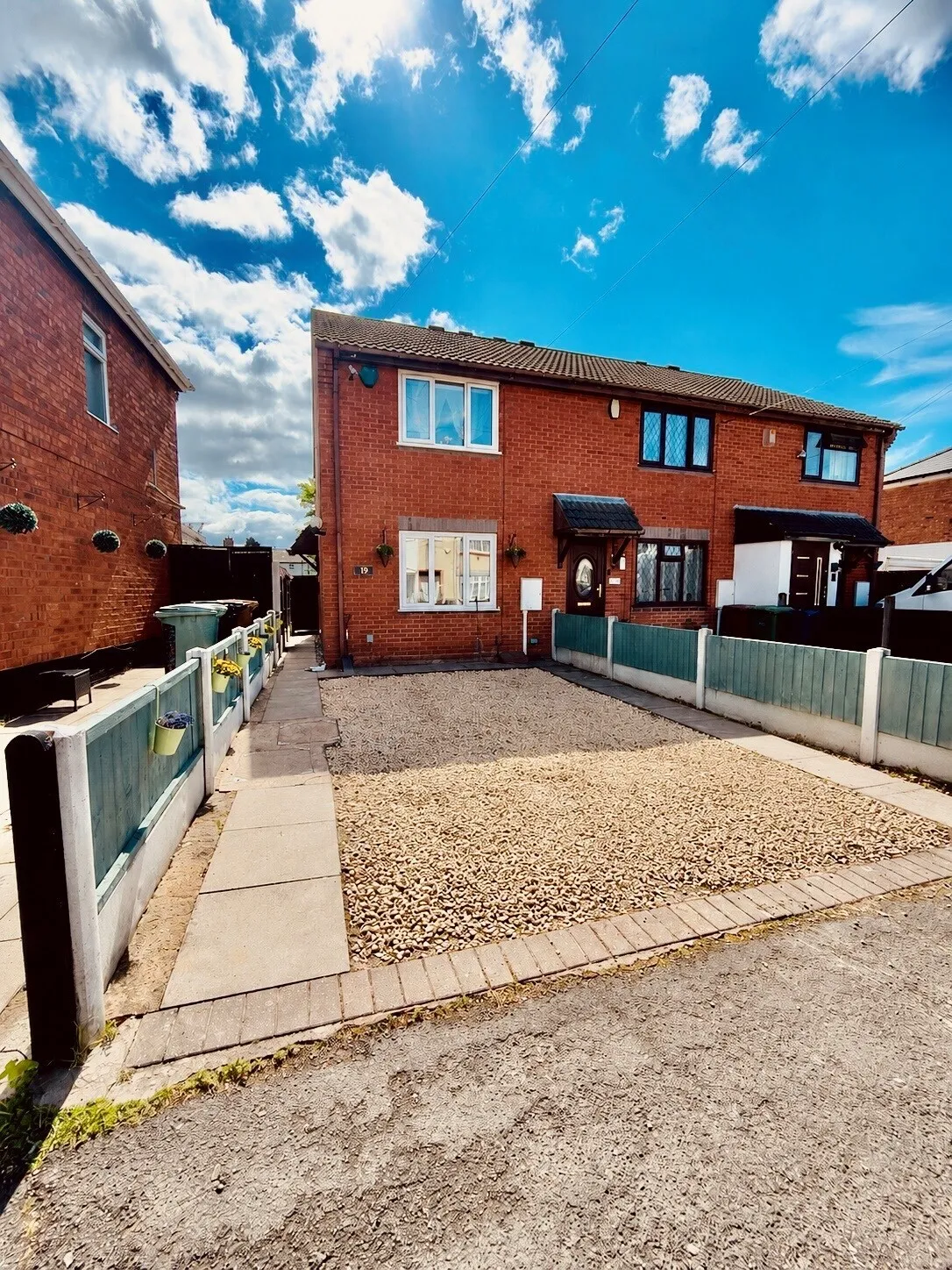 2 bed house for sale, Herberts Park Road, Wednesbury, WS10