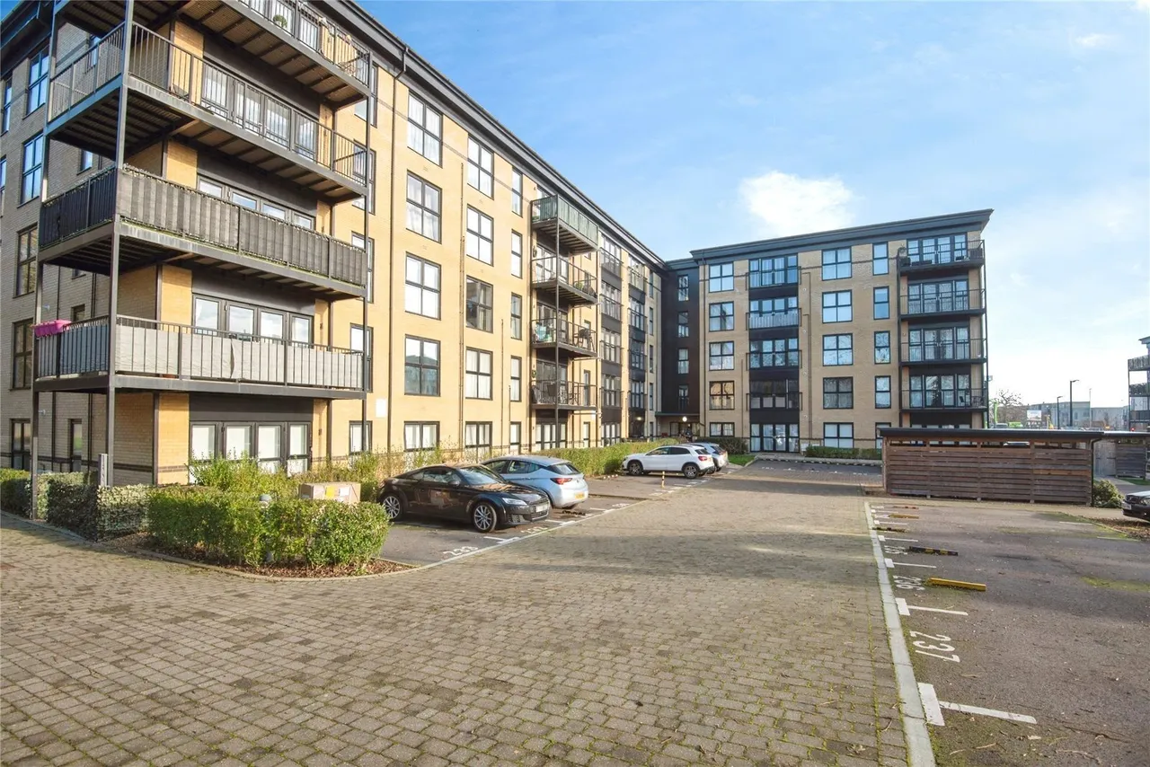 Giles Crescent, Stevenage, Hertfordshire, SG1, photo 16
