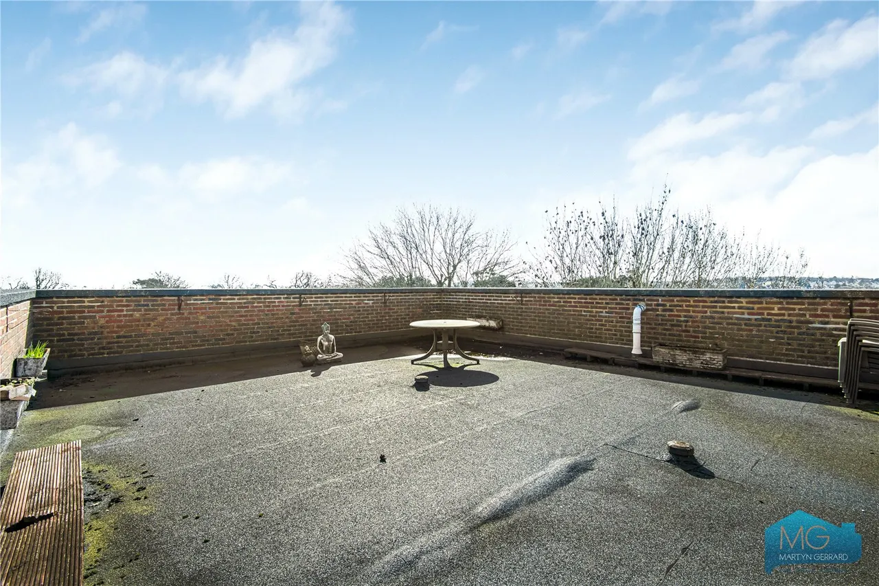 Maplin Close, London, N21, photo 25
