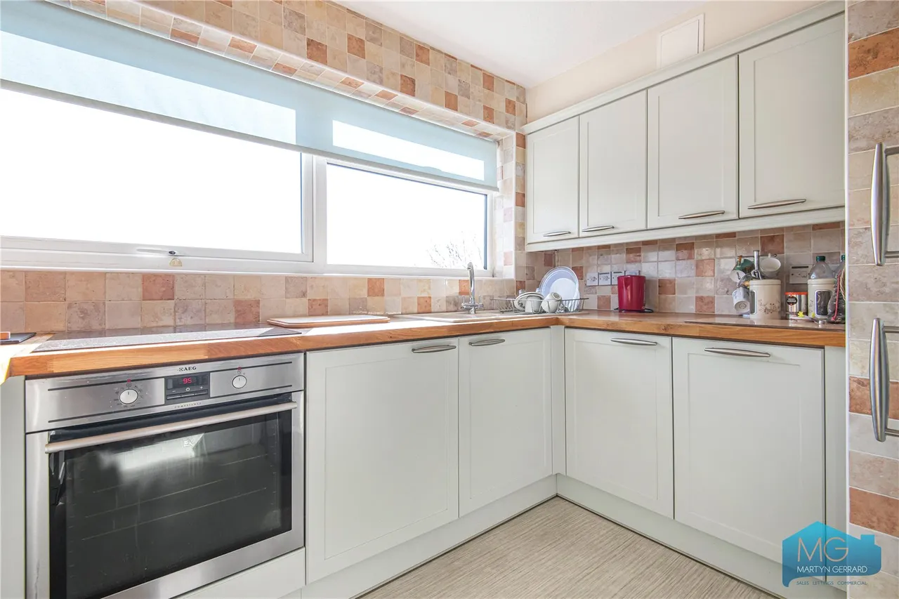 Maplin Close, London, N21, photo 10