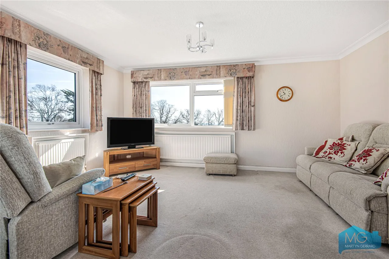 Maplin Close, London, N21, photo 8