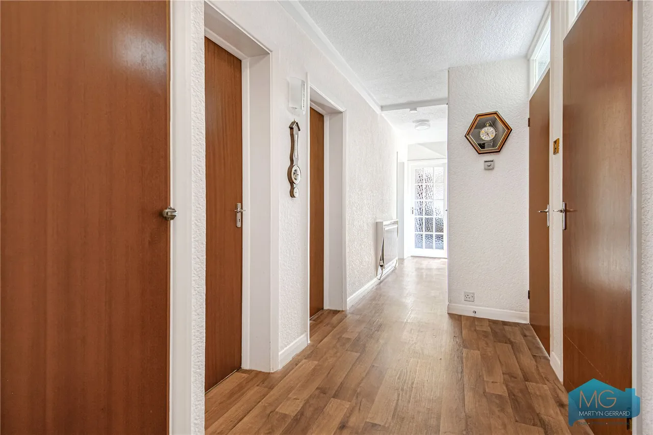 Maplin Close, London, N21, photo 17