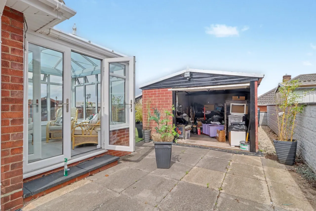 Courtway Drive, Sneyd Green, ST1, photo 7
