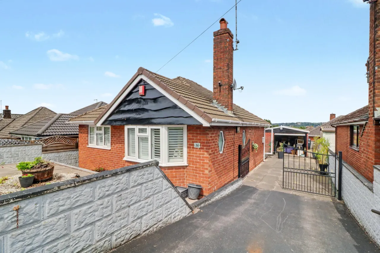 2 bed house for sale, Courtway Drive, Sneyd Green, ST1