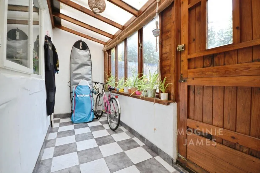 Angus Street, Roath, CF24, photo 11