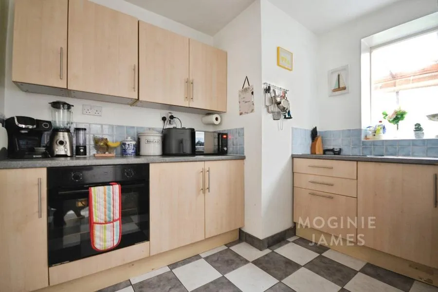 Angus Street, Roath, CF24, photo 6