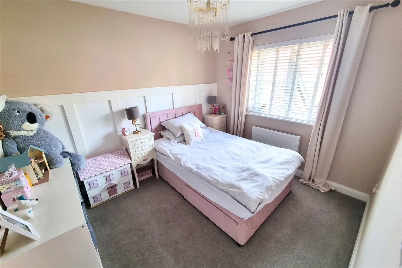 Yeomans Bridge Crescent, Ash, Guildford, Surrey, GU12 6FQ, photo 14