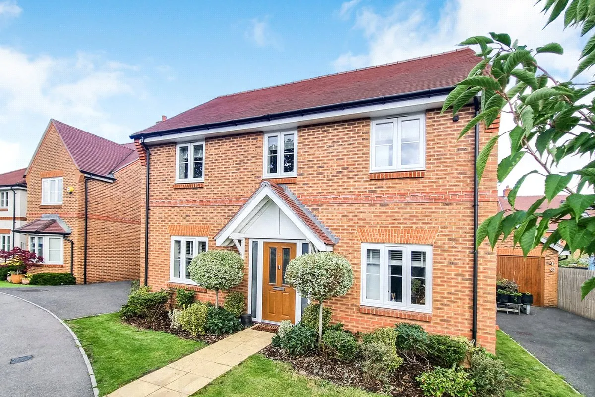 Yeomans Bridge Crescent, Ash, Guildford, Surrey, GU12 6FQ, photo 20