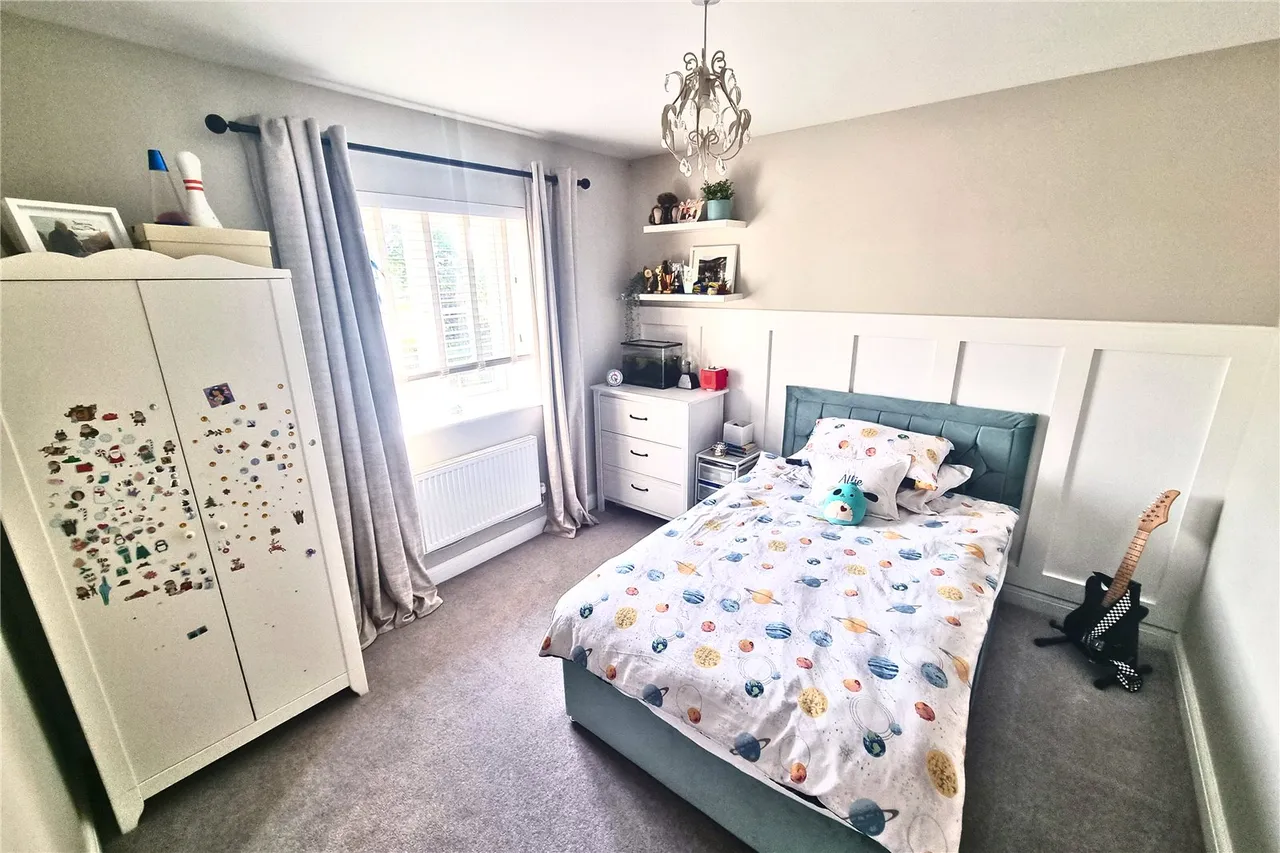Yeomans Bridge Crescent, Ash, Guildford, Surrey, GU12 6FQ, photo 13