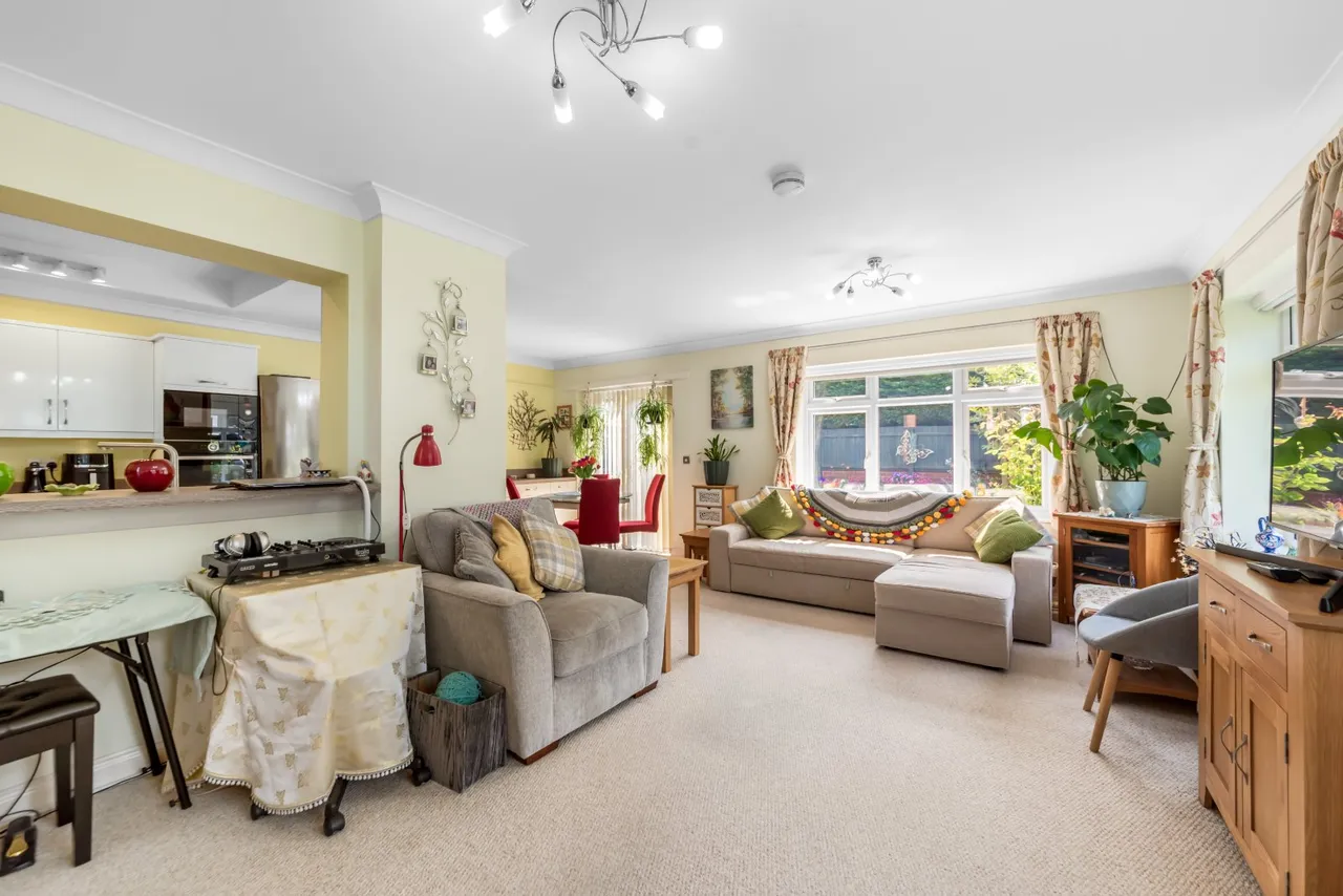 Avenue Road, Astwood Bank, Redditch, Worcestershire, B96 6AT, photo 12