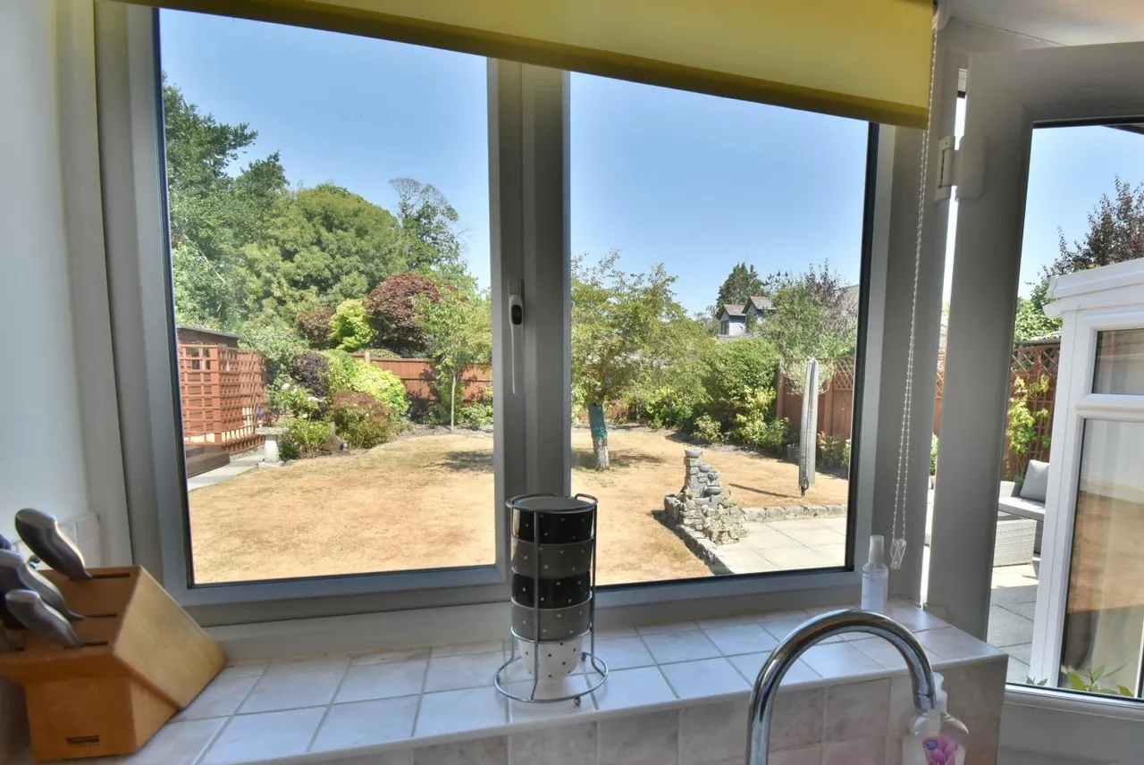 St Marys Road, BH22, photo 7