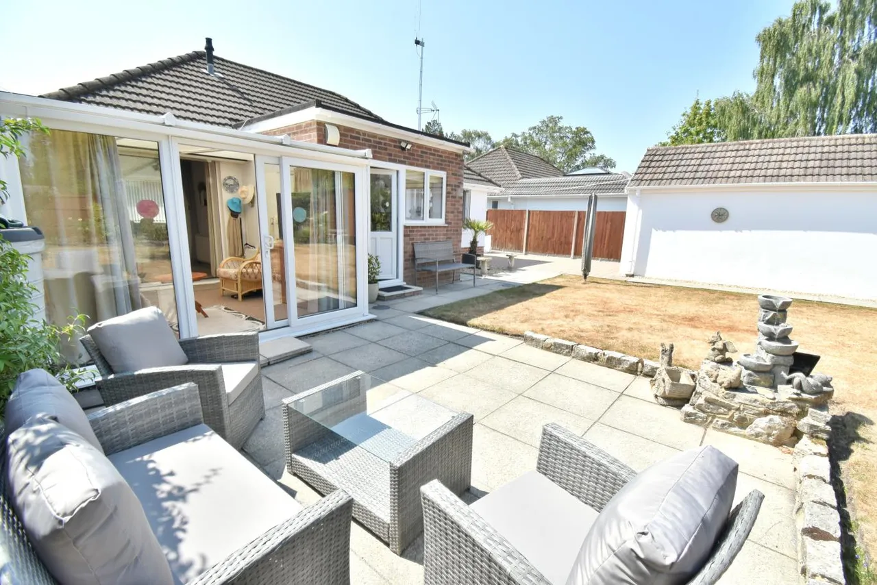 St Marys Road, BH22, photo 23