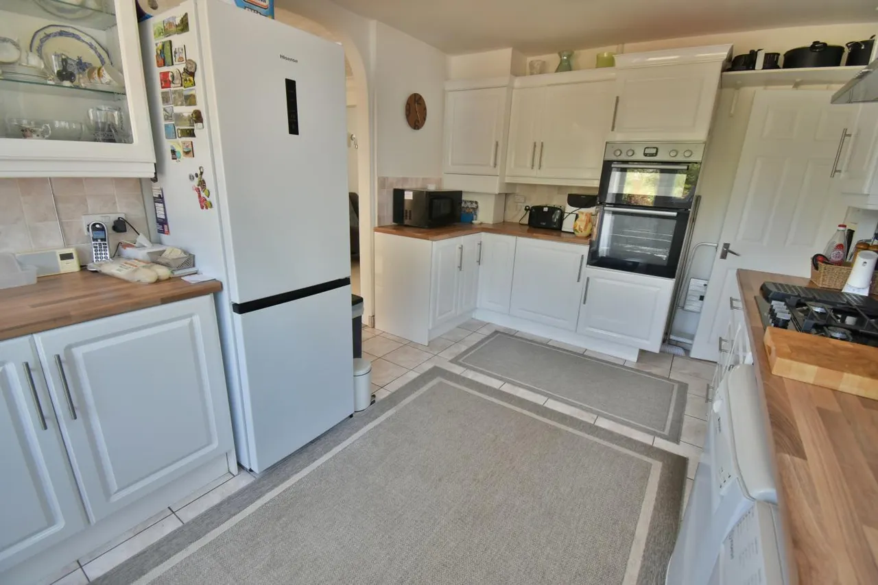 St Marys Road, BH22, photo 5