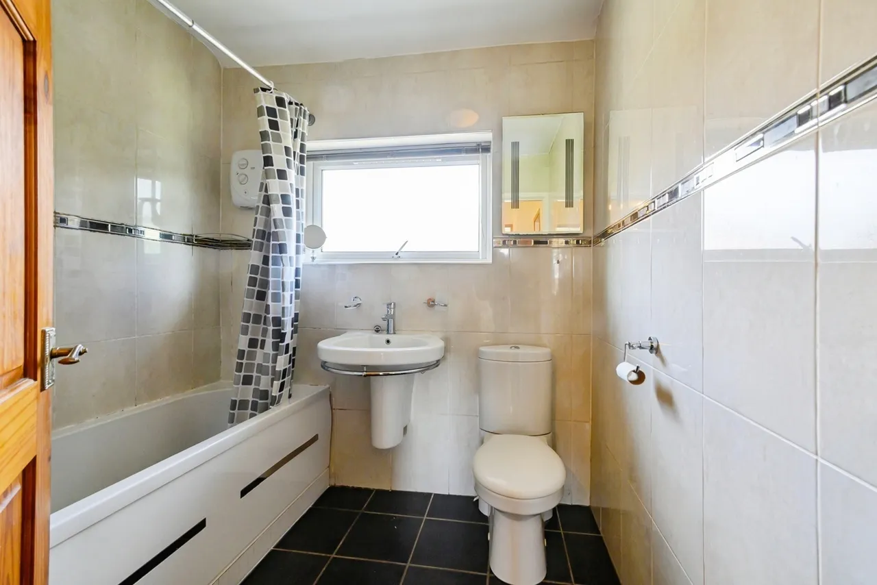 Highfield Road, Farnworth, Bolton, Greater Manchester, BL4, photo 15