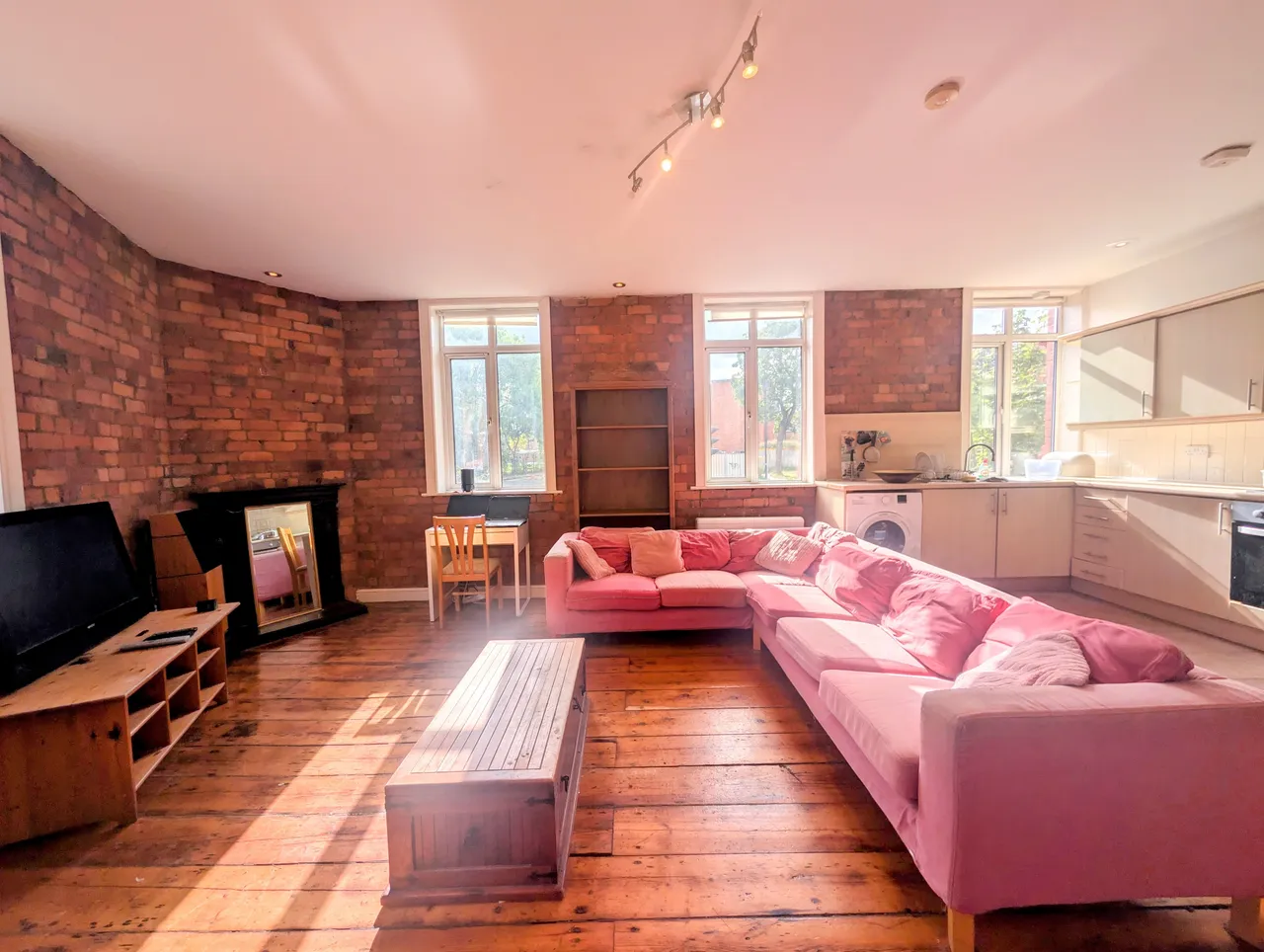 Chester Road, Manchester M16, photo 3