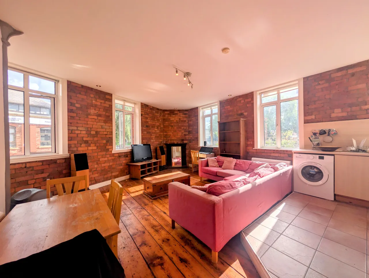 Chester Road, Manchester M16, photo 2
