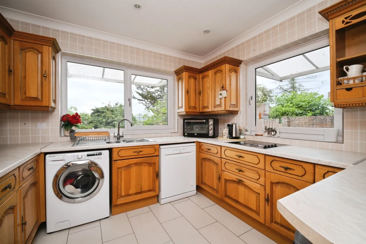 Old House Lane, Roydon, Harlow, photo 3