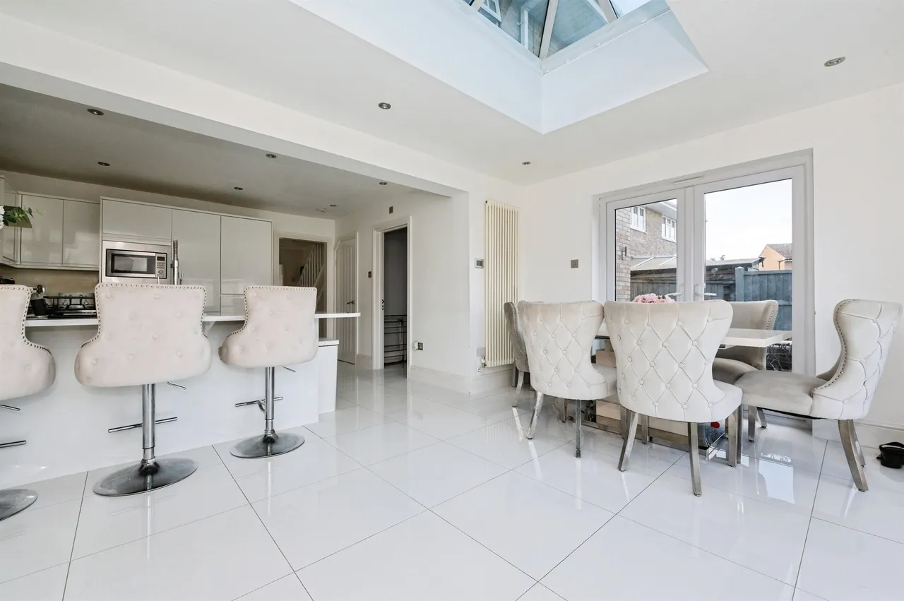 May Court, Grays, RM17, photo 7
