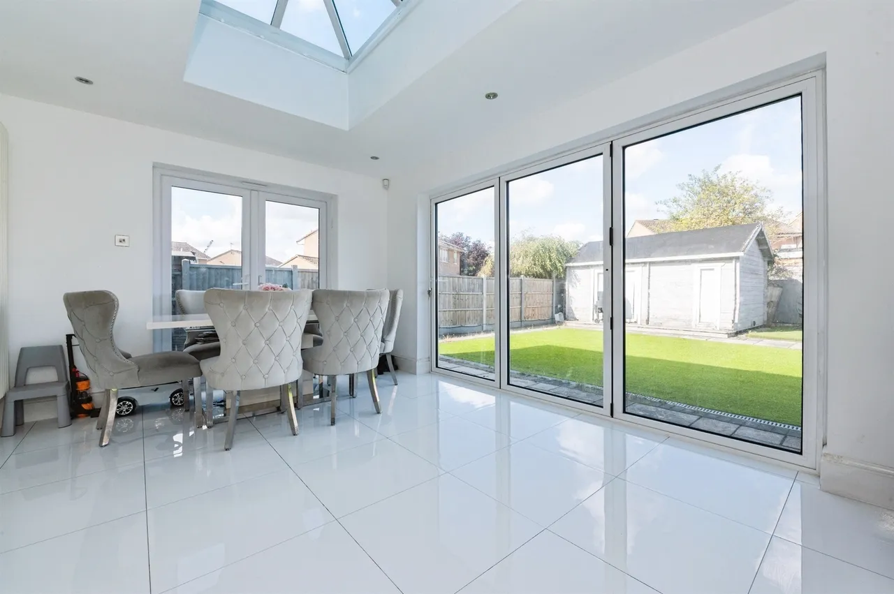 May Court, Grays, RM17, photo 3