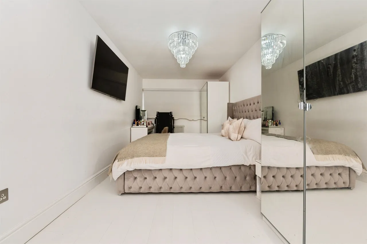 May Court, Grays, RM17, photo 12