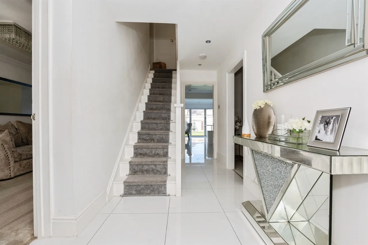 May Court, Grays, RM17, photo 11