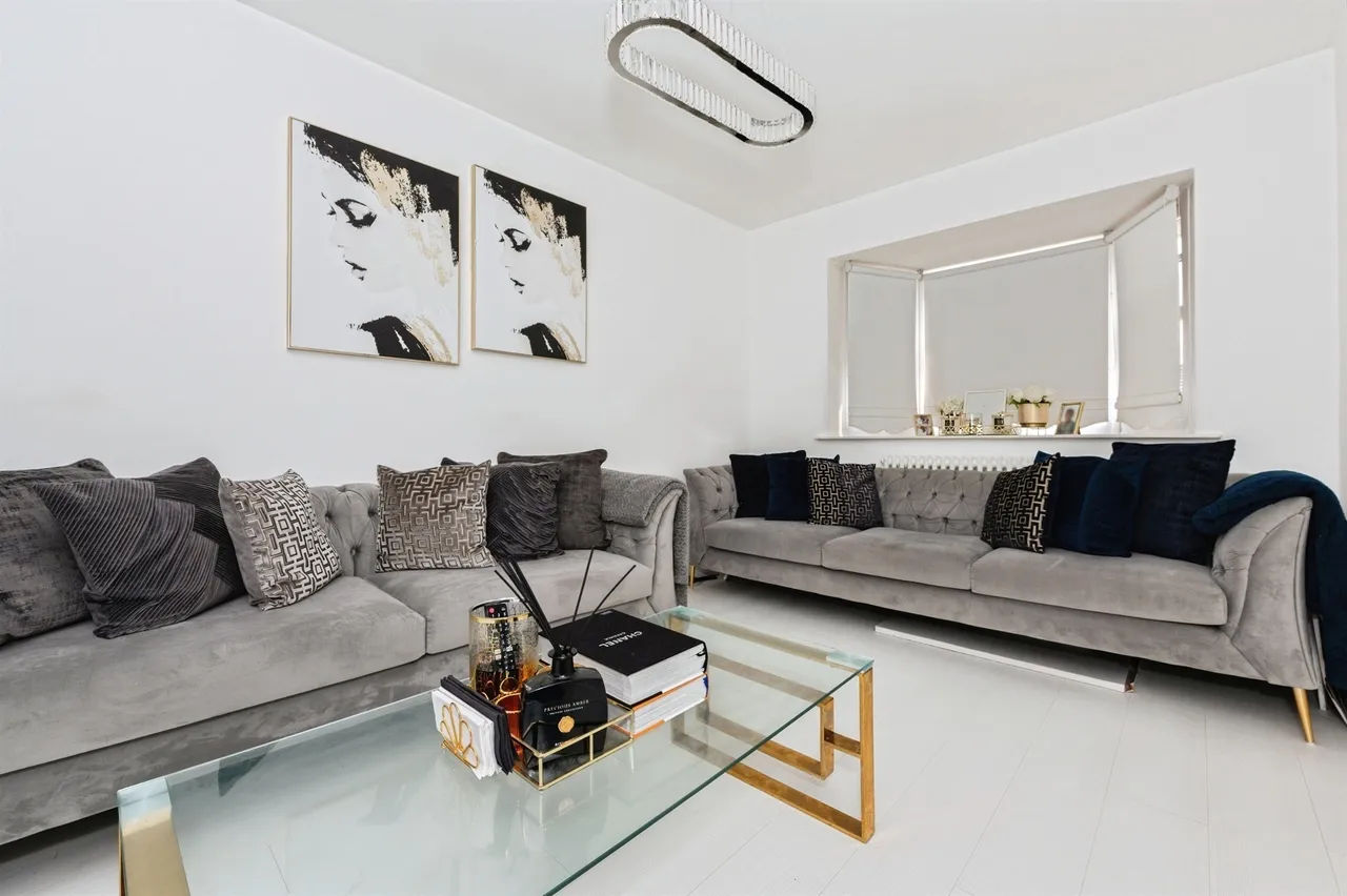 May Court, Grays, RM17, photo 8