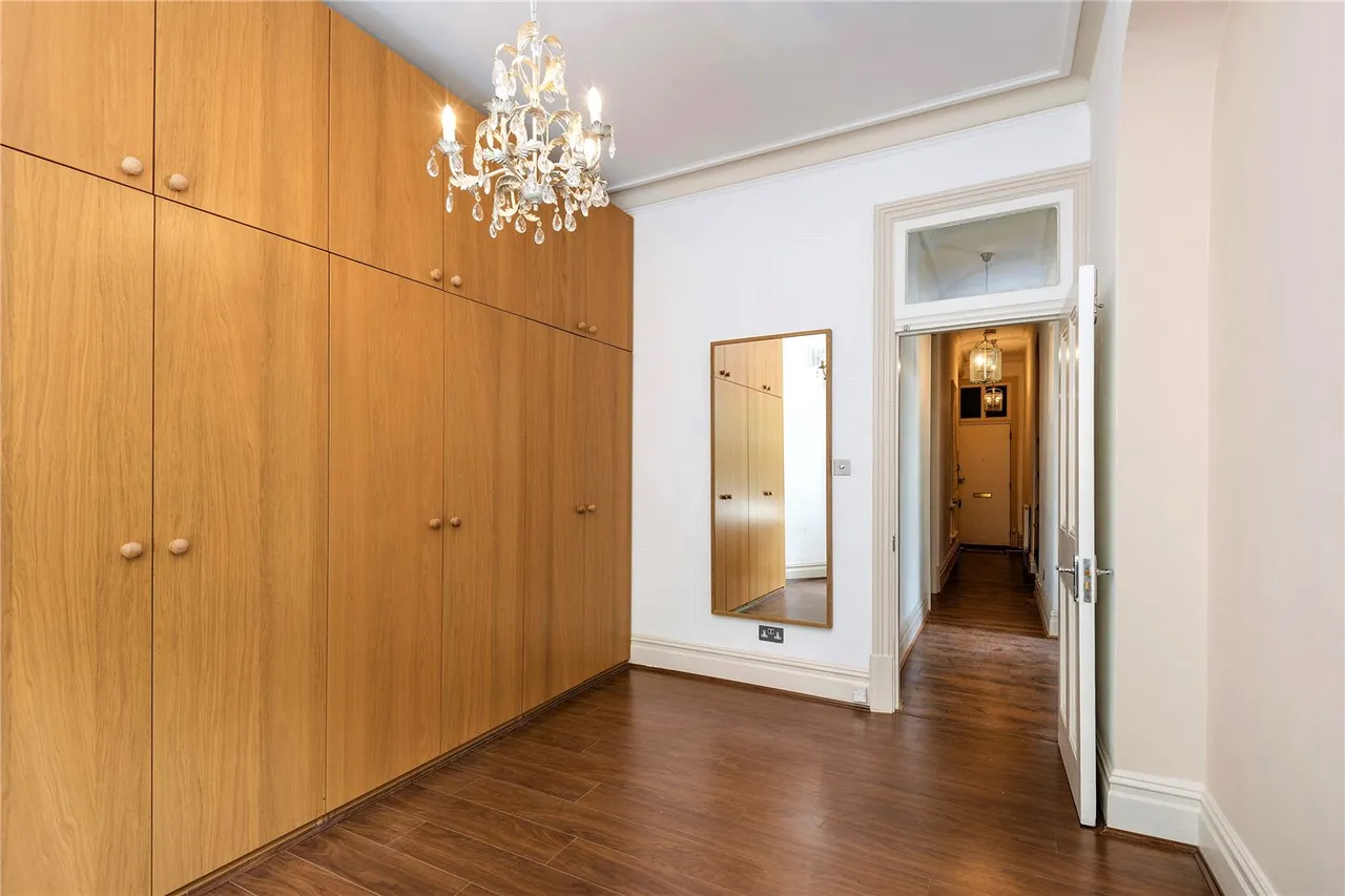 1 bed flat for sale — Alexandra Court, 61 Maida Vale, London, W9