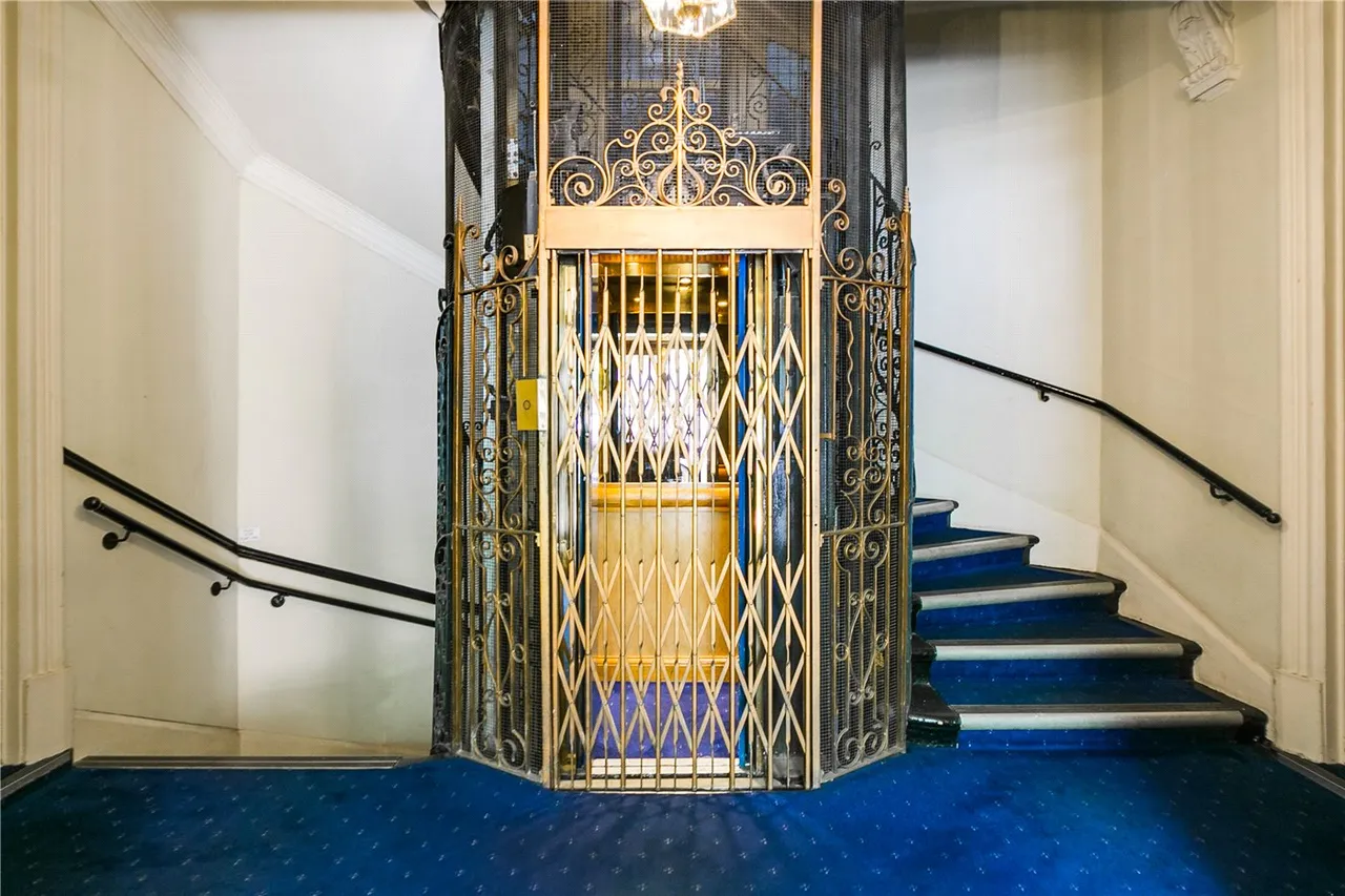 Alexandra Court, 61 Maida Vale, London, W9, photo 4