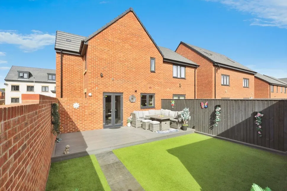 Pitman Way, Costhorpe, S81, photo 16