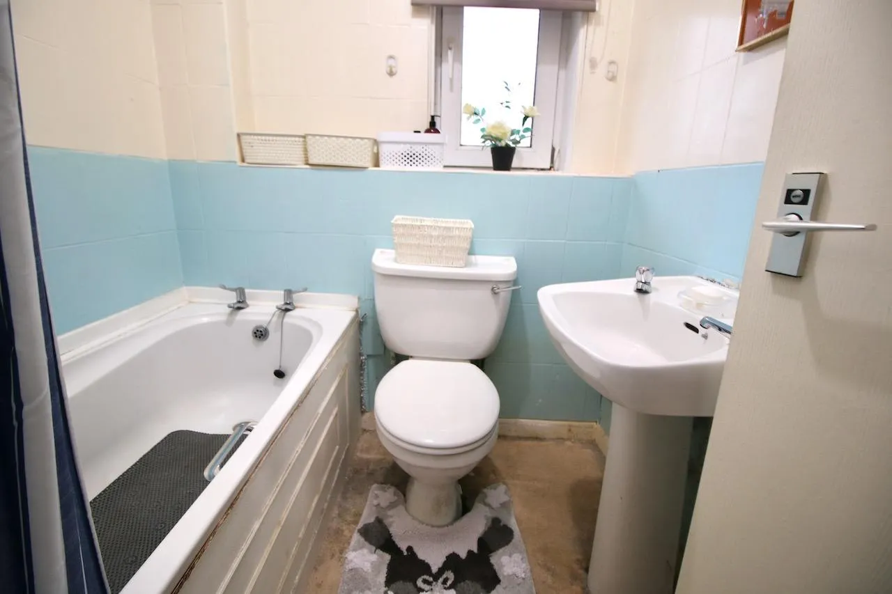 Barbeth Road, Condorrat, G67 4SH, photo 17