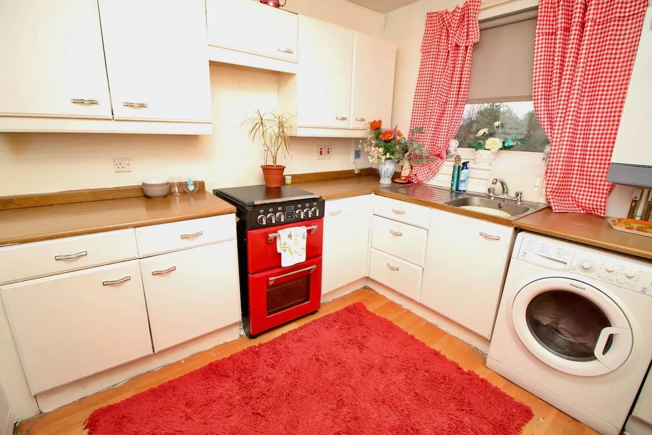 Barbeth Road, Condorrat, G67 4SH, photo 9