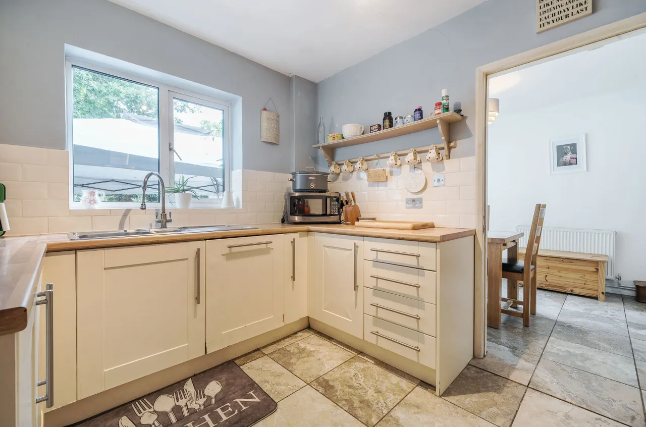 Glynswood, Camberley, Surrey, GU15 1HU, photo 3
