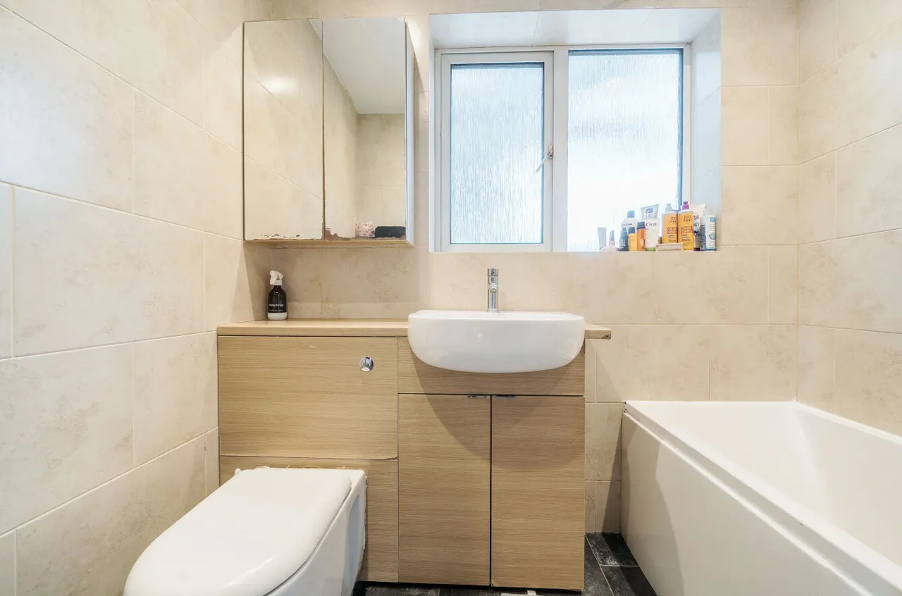 Glynswood, Camberley, Surrey, GU15 1HU, photo 8