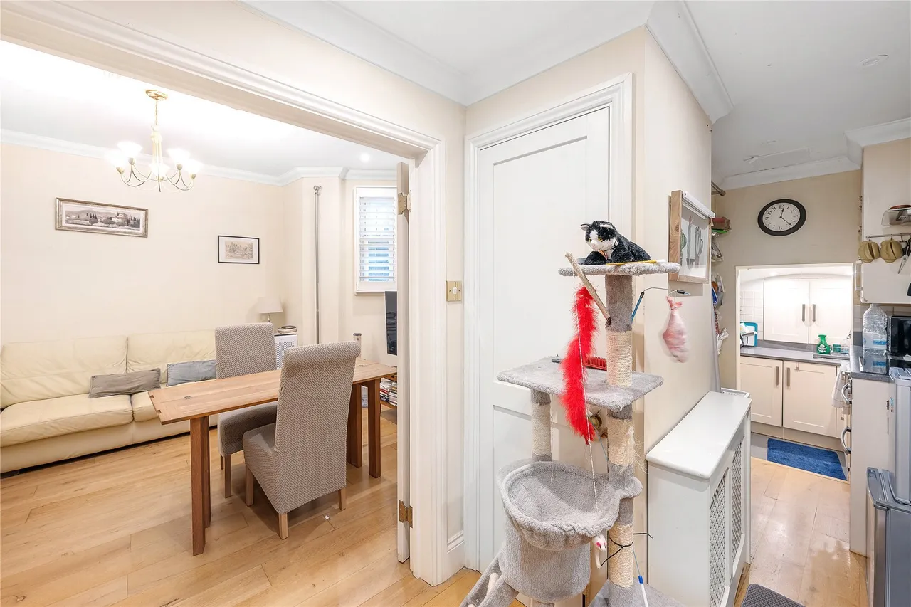 Barons Court Road, London, W14, photo 10