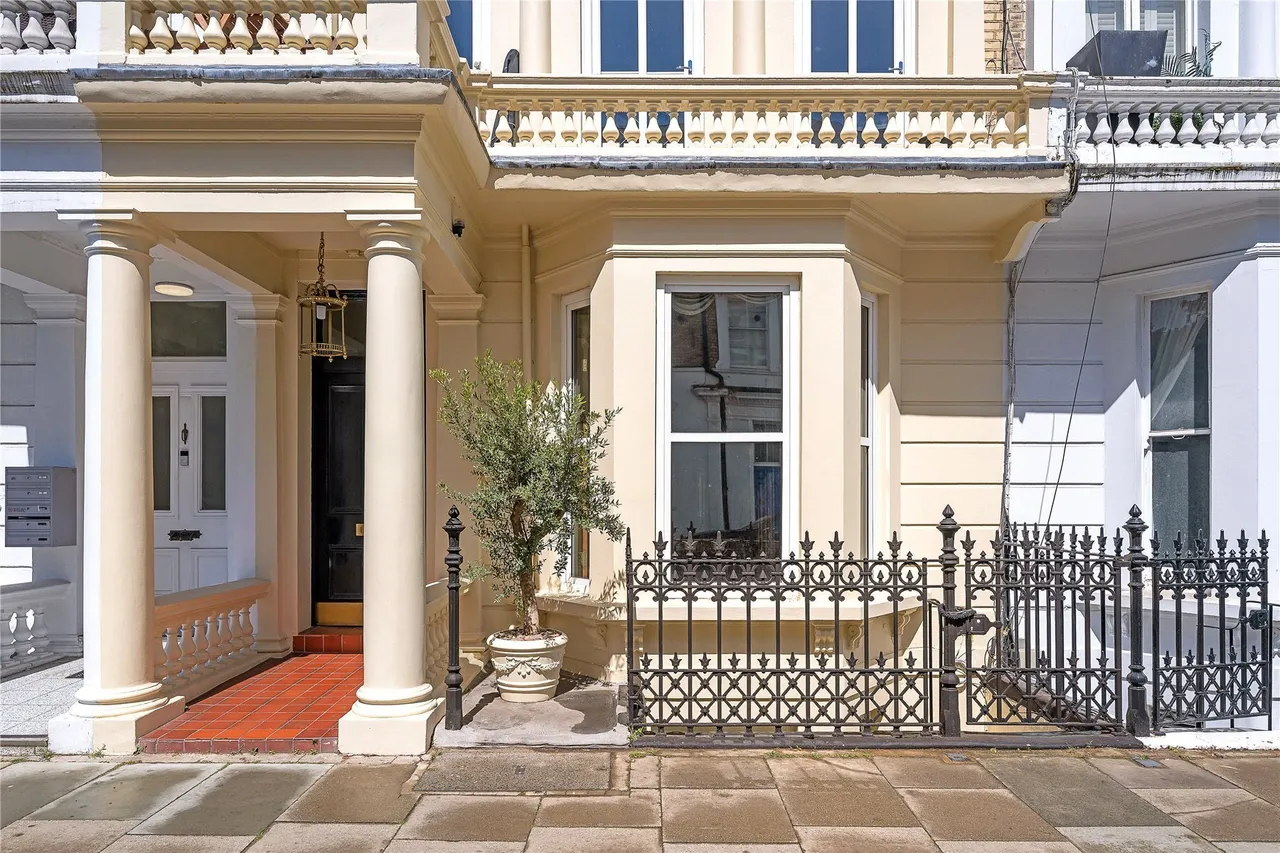 Barons Court Road, London, W14, photo 2