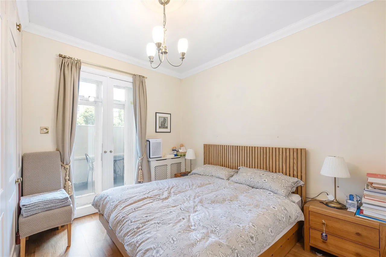 Barons Court Road, London, W14, photo 3