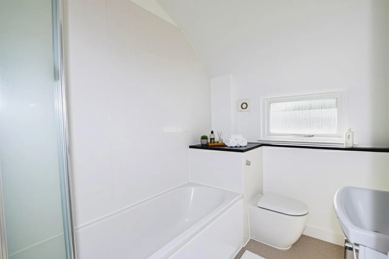 St. Albans Road, Codicote, SG4, photo 9