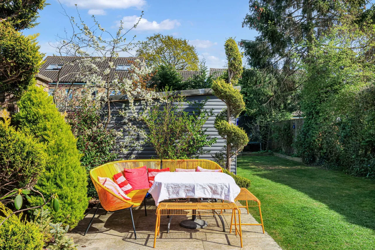Cleeve View Road, Cheltenham, GL52, photo 24