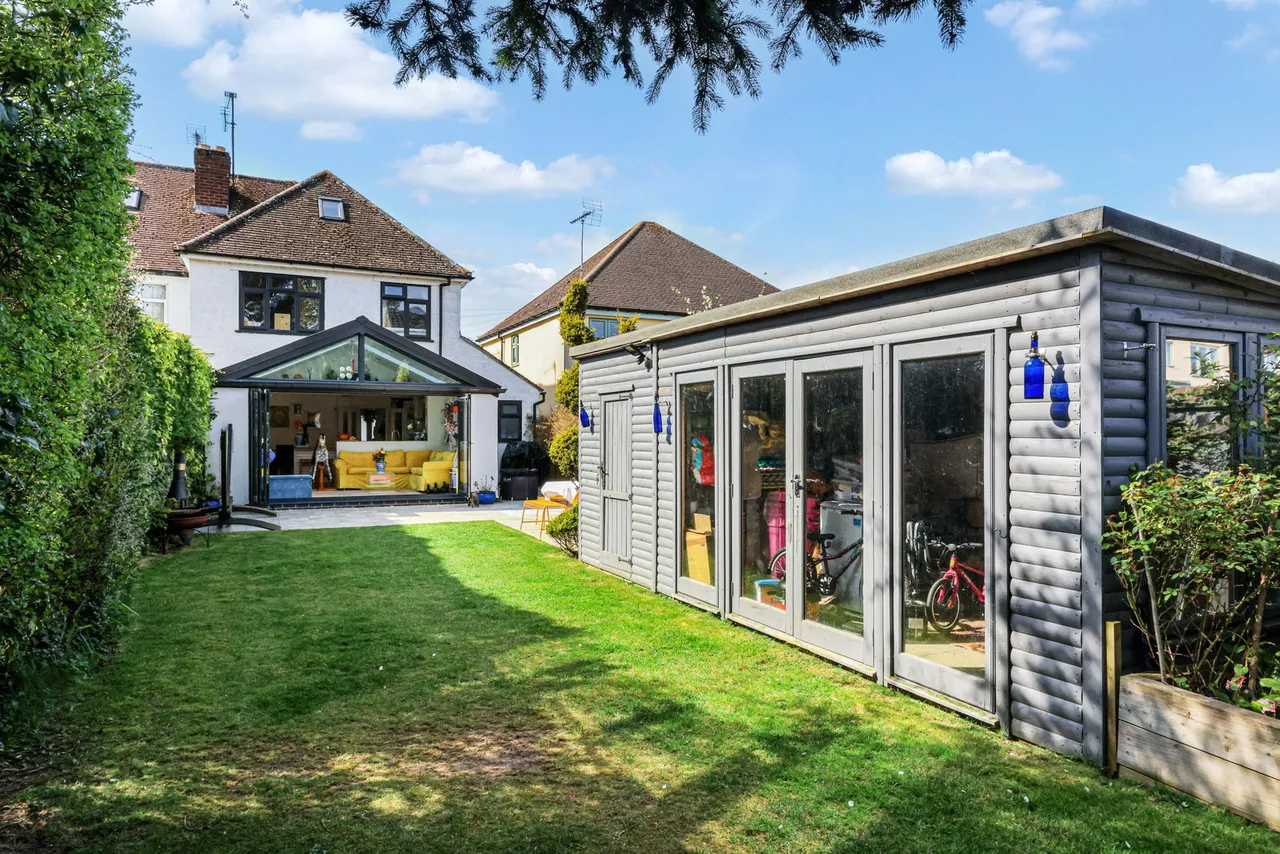 Cleeve View Road, Cheltenham, GL52, photo 2