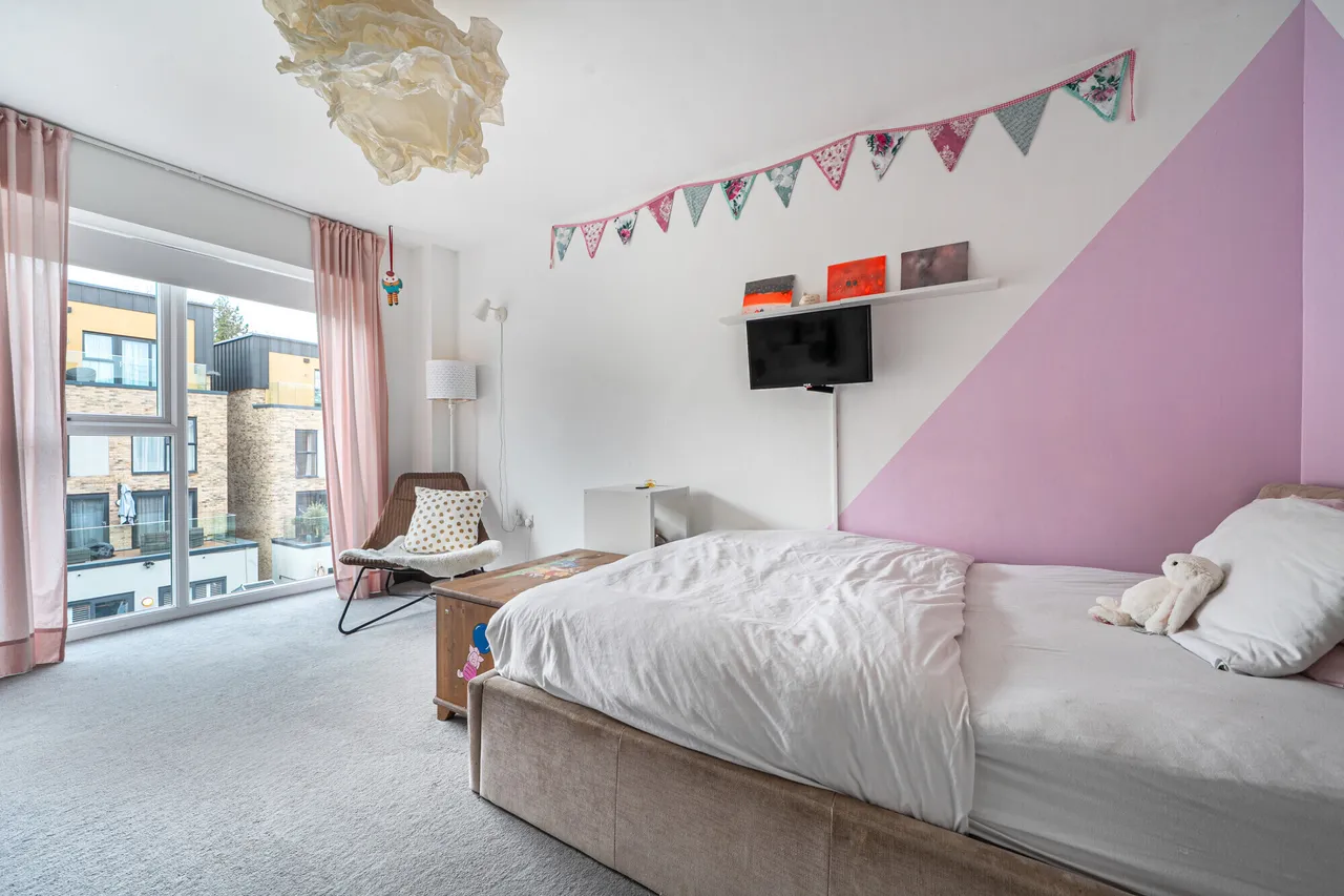 Noel Coward Avenue, Denham, UB9, photo 7
