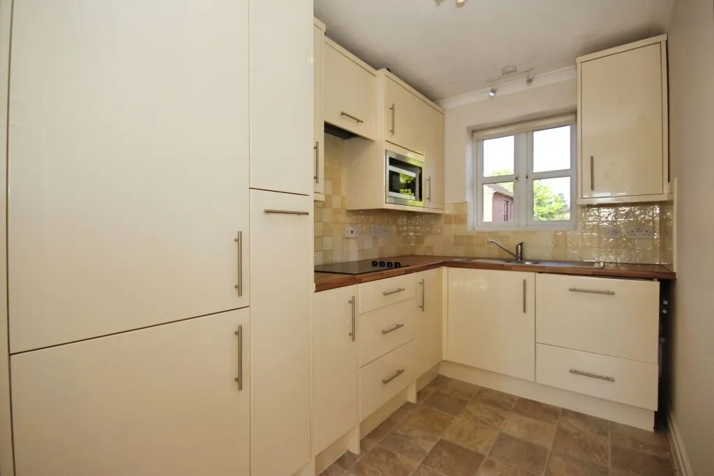 Saffron Meadow, Stratford-Upon-Avon, photo 2