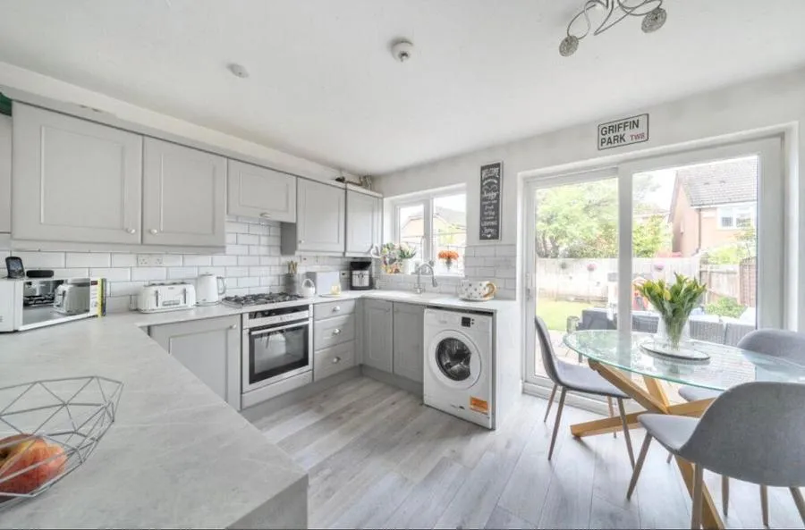 Culvercroft, Binfield, RG42, photo 2